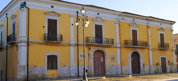 Museo-Palazzo della Cultura-Esterno